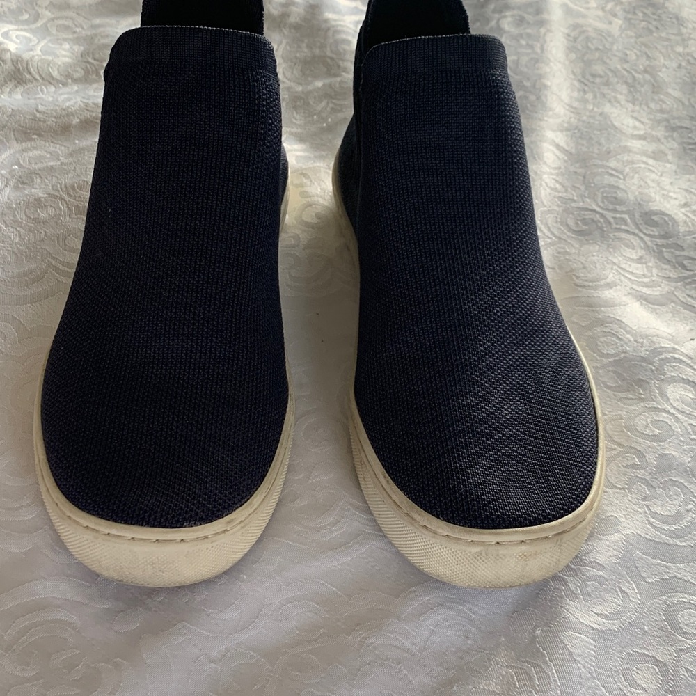 Women’s Rothy’s ankle sneaker - Picture 2 of 14
